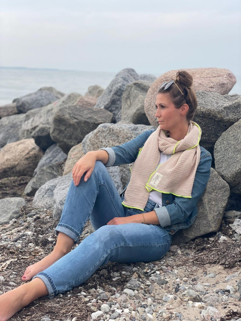 Musselin Schal Damen l Beige mit Neon Gelb